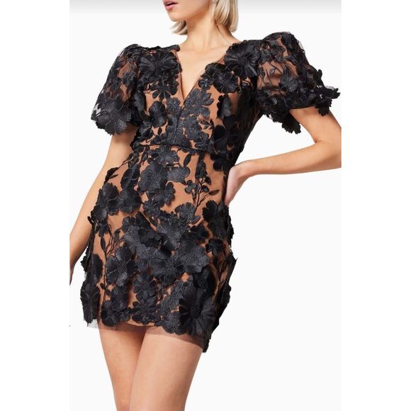 Elliatt Rosalind Floral Embroidered Puff Sleeve Cocktail Minidress Sz S NWOT - Picture 2 of 8